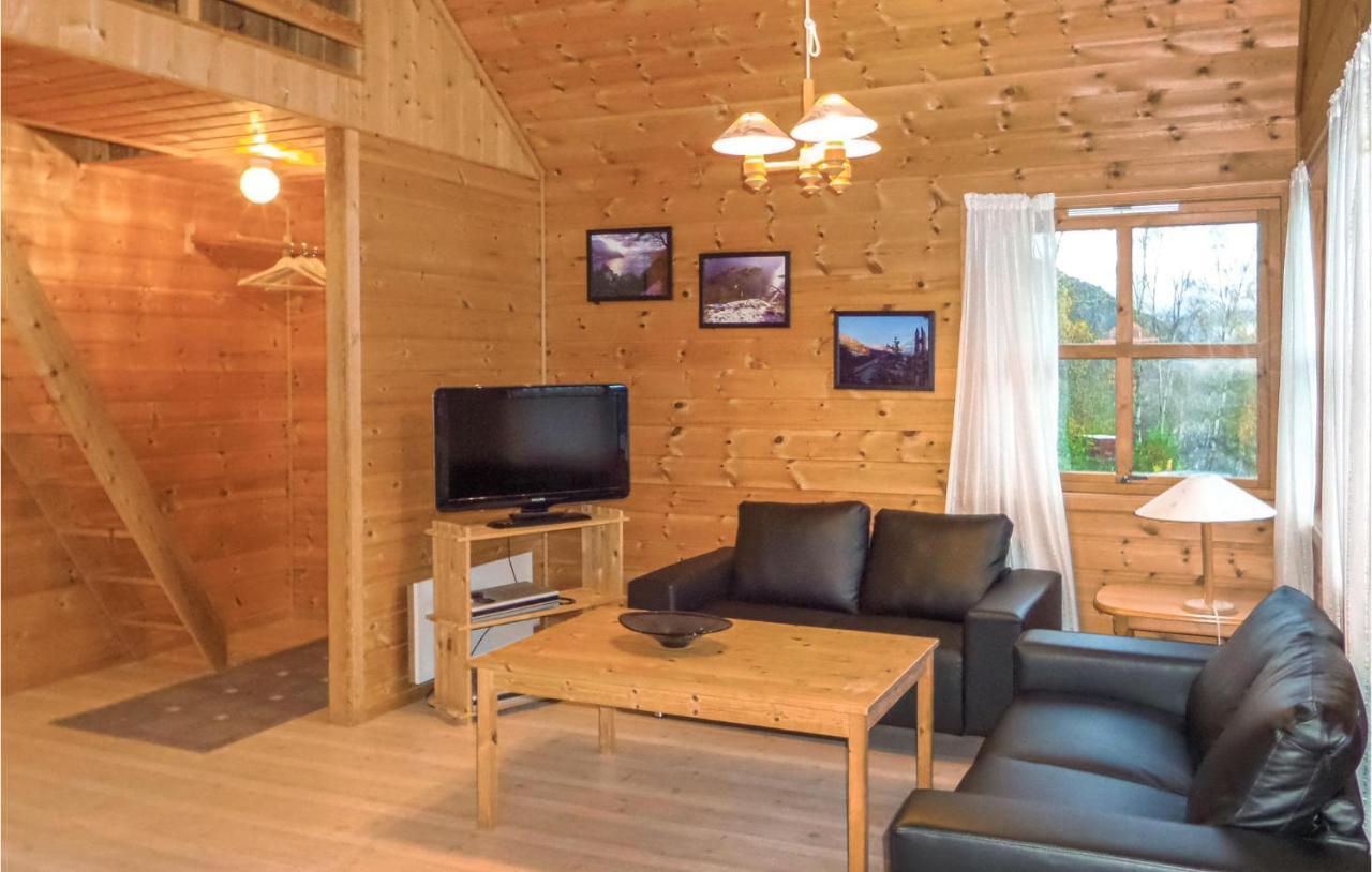Amazing Home In Vallavik With House Sea View Vangsbygd Kültér fotó